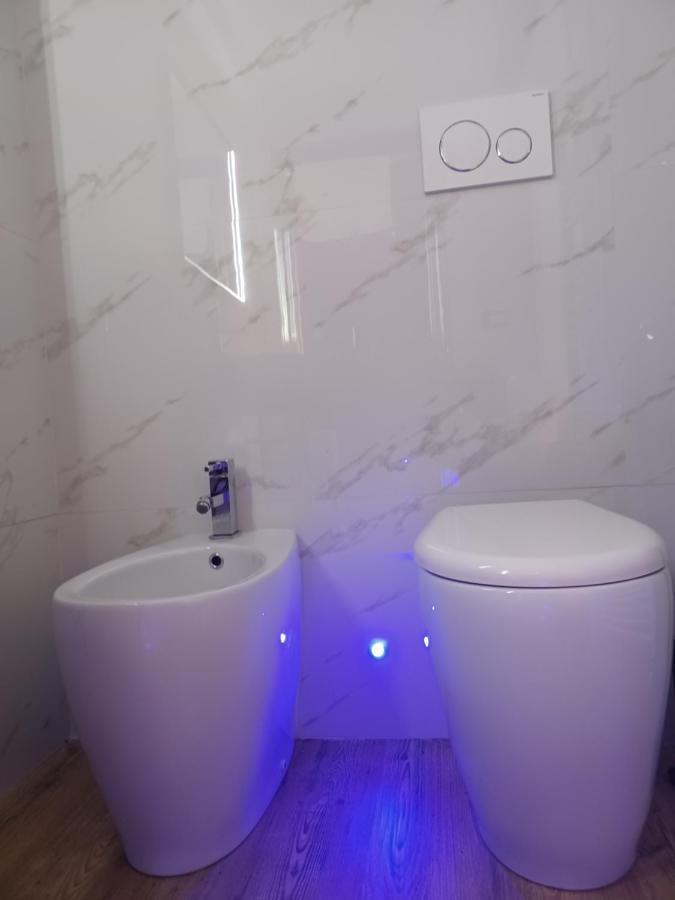לצ'ה All'1 Di Rajno' Relaxing Aparthotel מראה חיצוני תמונה