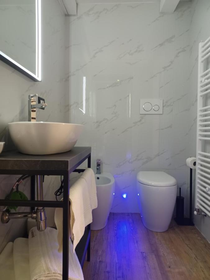 לצ'ה All'1 Di Rajno' Relaxing Aparthotel מראה חיצוני תמונה